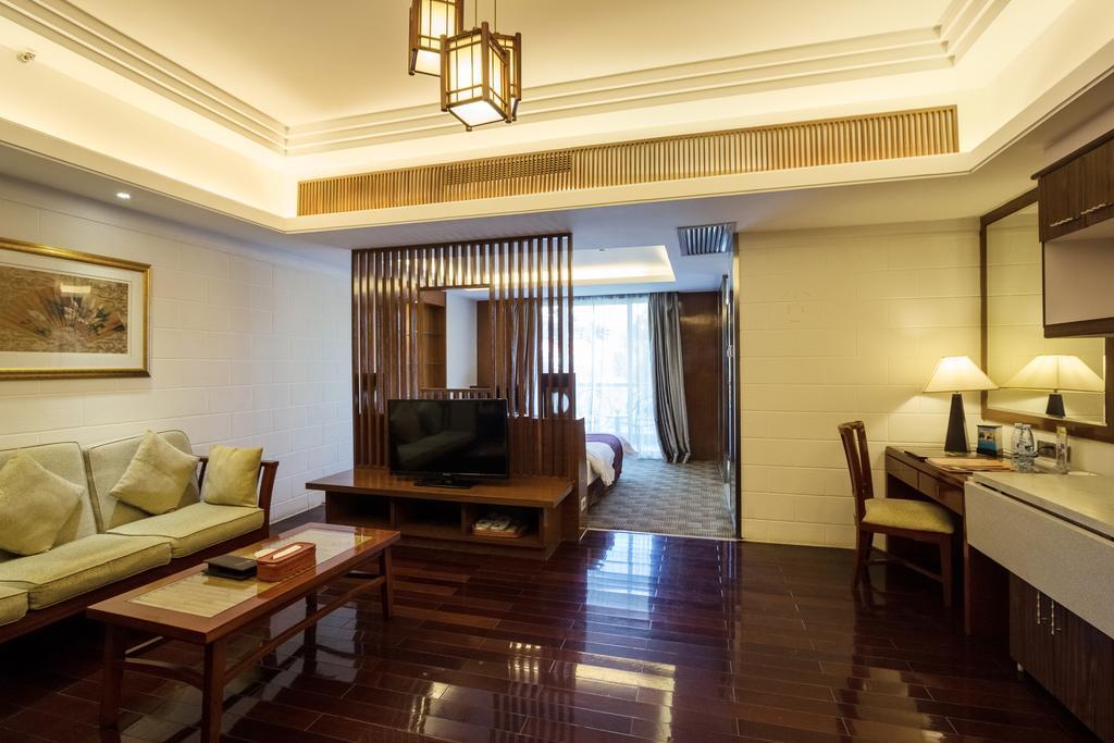 Yihe Hotel Гуанчжоу Экстерьер фото