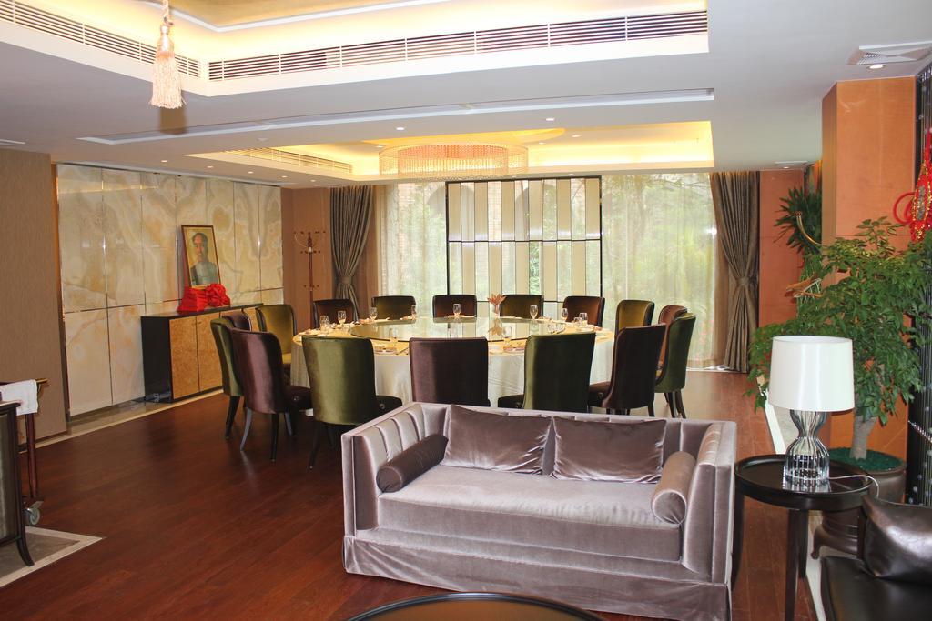 Yihe Hotel Гуанчжоу Экстерьер фото